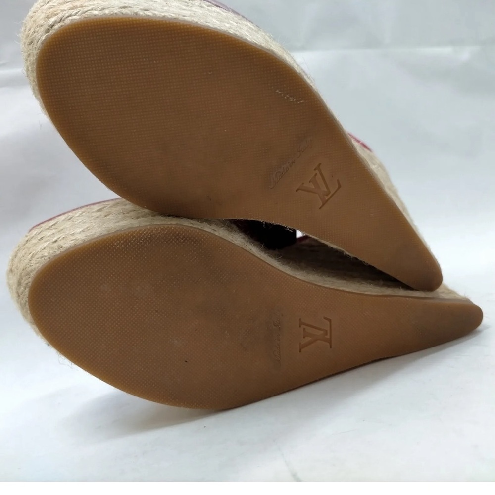 š„LOUIS VUITTON Red Leather, Espadrille & Logo "Dice" Wedge Heels š„ - Picture 4 of 16
